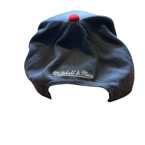 Chicago Bulls NBA Wool Blend SnapBack Gray Mitchell & Ness Hardwood Classics Hat - Picture 4 of 11